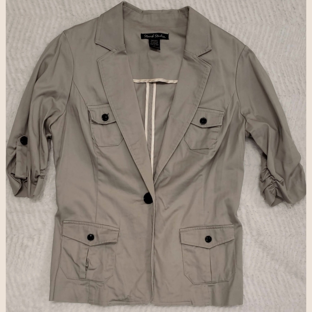 Grey Jacket - Picture 2 of 4